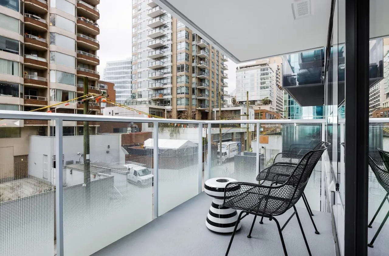 Level Downtown - Howe Hotel Vancouver